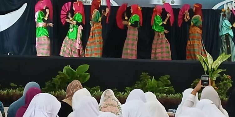 Umat Muslim Antusias Ikut Lelang Amal Pembangunan Masjid Al Akbar Sorong
