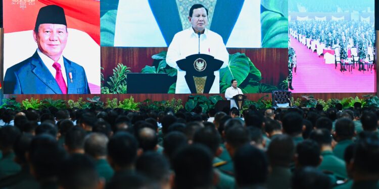 Pangkoarmada III Terima Arahan Presiden Kepada Komandan Satuan TNI