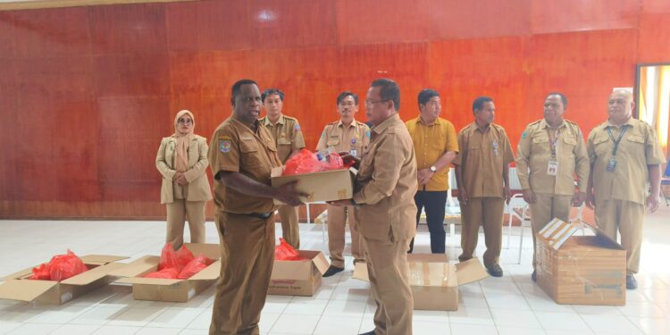 Pemprov PBD Distribusi Tinta Ribbon, Kadisdukcapil Adolof: Agar Pelayanan Administrasi Optimal