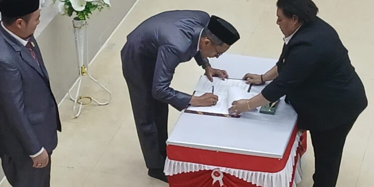 DPR Kota Sorong Gelar Rapat Paripurna, Septinus Lobat-Anshar Karim Tinggal Tunggu Dilantik