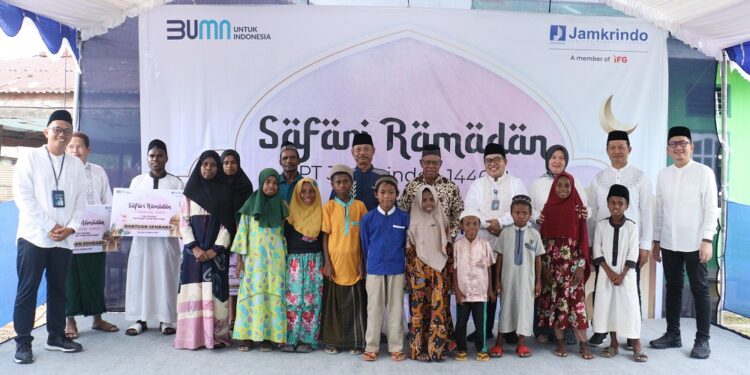 Berbagi Berkah di Bulan Ramadan, Jamkrindo Salurkan Bantuan Sosial di Sorong