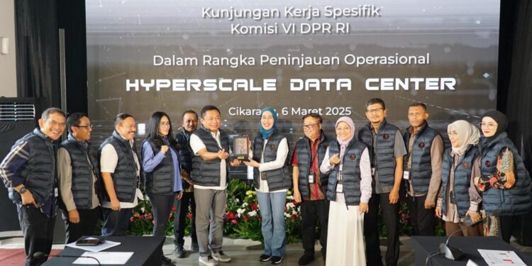 Dukung Ekosistem Digital Nasional, Komisi VI DPR RI Tinjau Hyperscale Data Center Telkom