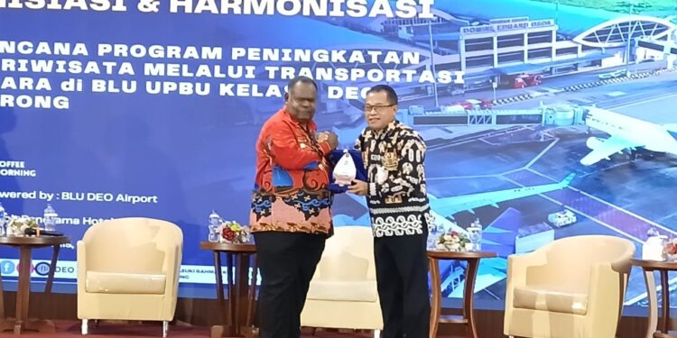 Bangkitkan Pariwisata, Kabandara DEO Inisiasi Buka Rute Penerbangan Labuan Bajo – Sorong