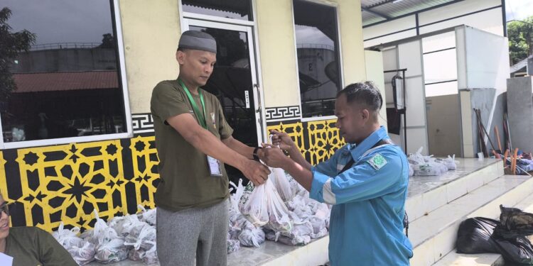 Rayakan Idul Adha 1446, Pertamina Patra Niaga Papua Maluku Salurkan 136 Hewan Kurban