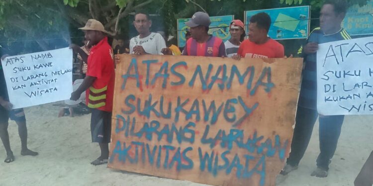 Cabut Ijin Tambang Di Pulau Kawe, Masyarakat Adat Minta Pemerintah Pusat Bertanggungjawab