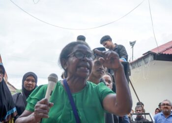 Kecewa Hasil Seleksi PPDB, Puluhan Orang Tua Demo Wali Kota Sorong