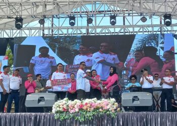Siti Kholifah Raih Hadiah Sepeda Motor