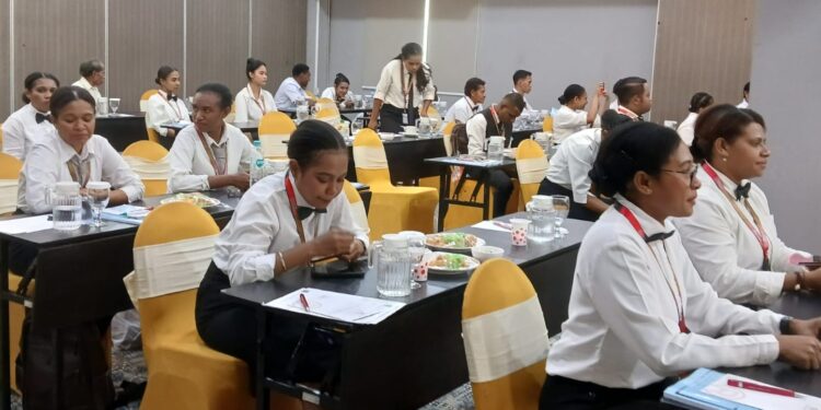 30 Karyawan OAP Ikuti Pelatihan Sertifikasi Kompetensi Hotel dan Restauran