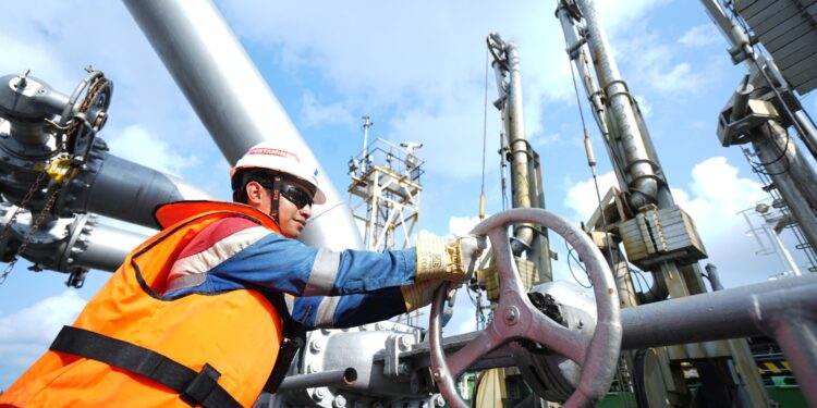 Siap Digunakan, Kilang Pertamina Internasional Lifing Perdana Bioavtur Berbahan Baku Minyak Jelantah