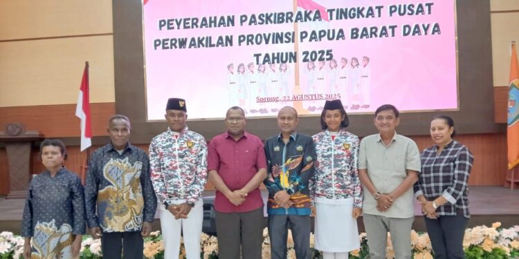 Frans & Ester, 2 Paskibraka Nasional Sukses Jalankan Tugas di Istana Disambut Pemprov PBD
