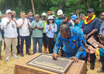 Resmikan Pengoperasian Kembali Bandara Paniki GAG, Gubernur:Kami Apresiasi Manajemen PT Gag Nikel