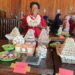 Hari Ketiga Pelatihan Dinsos PPPA PBD, Pengrajin Lokal Membuat Lampu Hias Dari Kerang