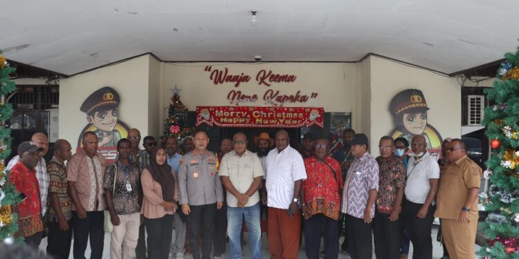 Jaga Kamtibmas, Polresta Sorong Kota Perkuat Sinergi dengan Kepala Suku Asli Papua Jelang Natal