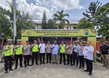 Jelang Natal dan Tahun Baru, Gubernur PBD Cek Pos Pengamanan di Kota Sorong