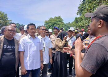 Solar Habis, Minyak Tanah Habis, Massa Minta Mafia BBM Subsidi Ditangkap
