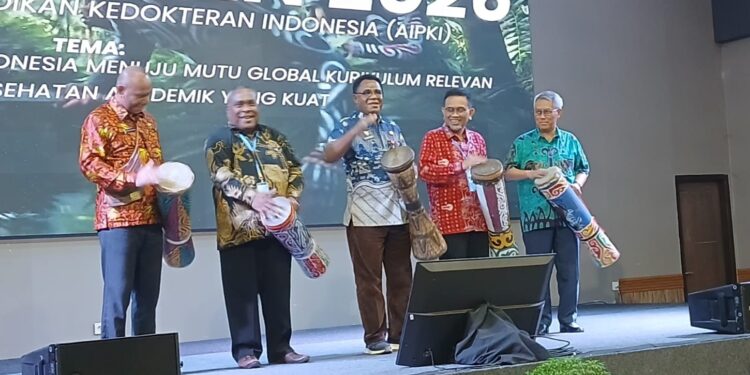 Pj Sekda Papua Barat Daya Buka Forum Dekan 2026 AIPKI