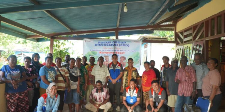 Kilang Kasim Gelar FGD di Distrik Seget