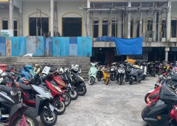 Dukung Transportasi Ramah Lingkungan, PLN Pastikan Keandalan Listrik untuk 100% Pengguna Motor Listrik di “Kota Papan” Agats