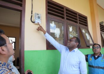 Dari Paket Sembako, Mimpi Anak-Anak Yayasan Al Khodijah Merauke Kini Terang dengan Listrik PLN
