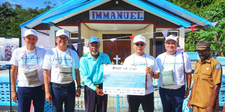 Perkuat Konservasi di 3T, Pelindo dan 14 BUMN Luncurkan Kolaborasi TJSL di Raja Ampat