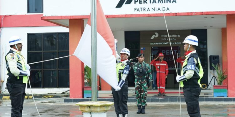 Pertamina Patra Niaga Kilang Kasim Gelar Upacara Hari Kebangkitan Nasional