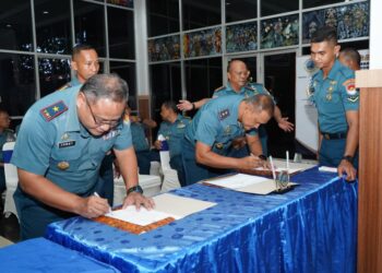Komandan Kodaeral XIV Sorong Pimpin Penandatanganan Pakta Integritas dan Pencanangan Zona Integritas Tahun 2026