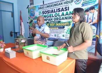 Peringati Hari Lingkungan Hidup Se-Dunia, Dinas LH PBD Sasar Siswa SMKN 1 Kota Sorong