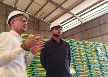 Sidak Gudang Bulog Sorong, DPR RI Temukan Stok Beras Cukup untuk 4 Bulan