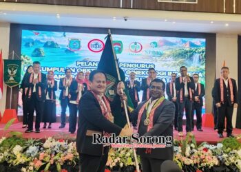 Dilantik Pimpin POGI PB-PBD, dr Jan Pieter Kambu Targetkan Penurunan Kematian Ibu dan Bayi