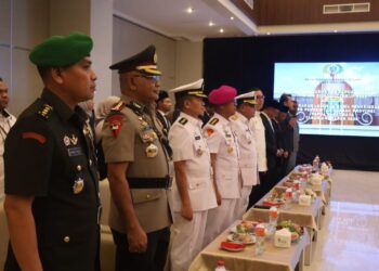 Wakapolda Papua Barat Daya Hadiri Rapat Paripurna Penyerahan LHP LKPD Provinsi Papua Barat Daya