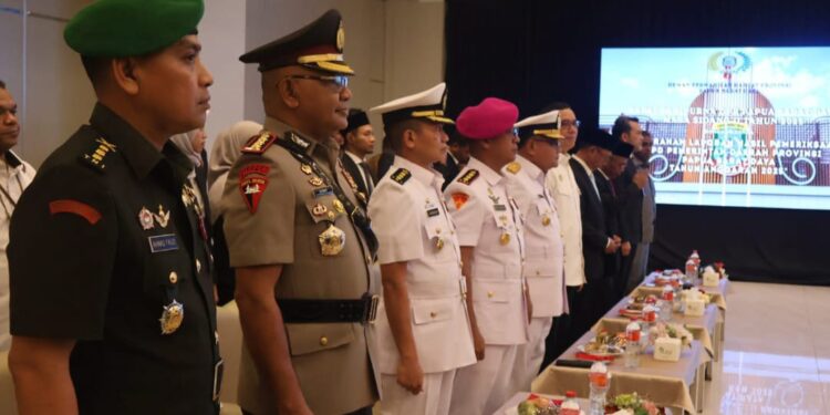Wakapolda Papua Barat Daya Hadiri Rapat Paripurna Penyerahan LHP LKPD Provinsi Papua Barat Daya
