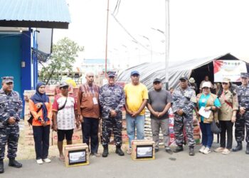 Kodaeral XIV Salurkan Bantuan Sembako untuk Warga Terdampak Kebakaran di Sorong