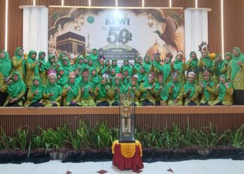 Puncak Milad ke- 50, KPWI Serahkan Piala Bergilir dan Tanda Jasa