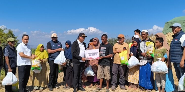 Pascagempa NTT, TelkomGroup Salurkan Bantuan Kemanusiaan ke Sejumlah Titik Posko