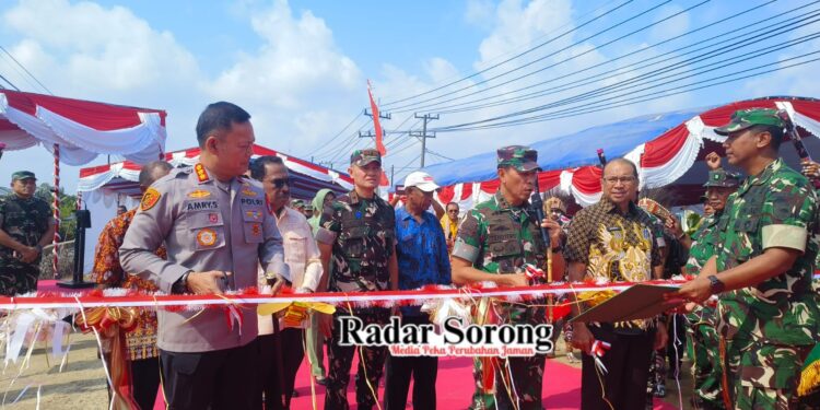 Jembatan Garuda di Kelurahan Klamana Diresmikan, Pangdam: Infrastruktur untuk Kepentingan Rakyat