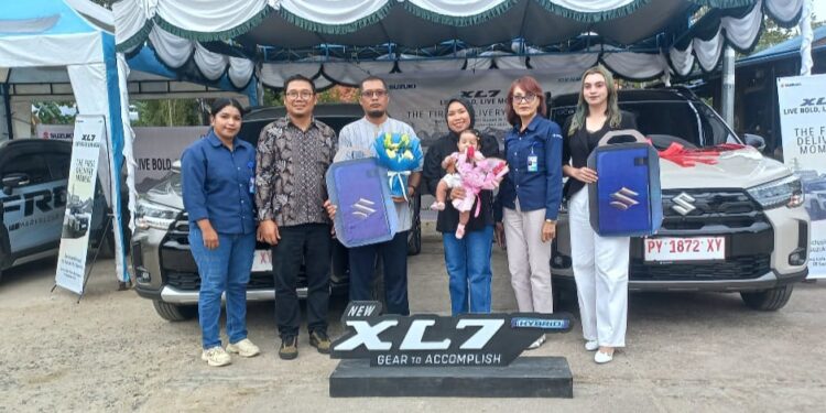Suzuki Gelar Penyerahan Perdana XL7 Terbaru di Sorong, Siap Menemani Keluarga Indonesia