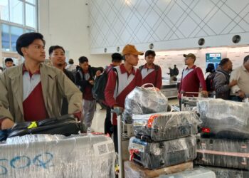 Provinsi yang Pertama Tiba di Kota Semarang, Kafilah Papua Barat Daya Disambut Welcome Drink dan Syal Batik