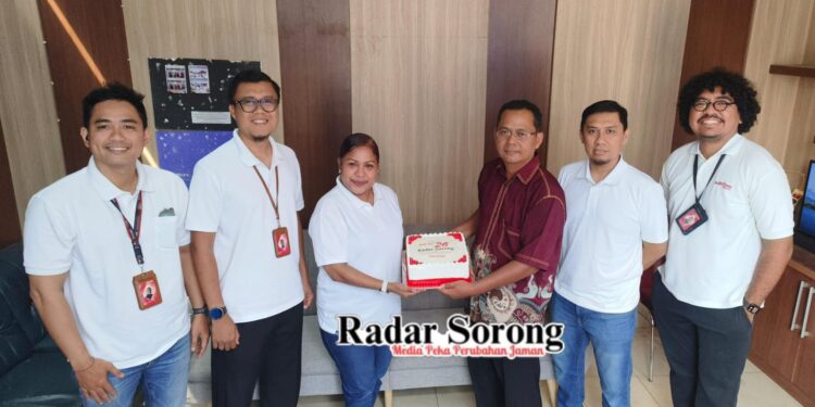 Pererat Silaturahmi, Telkomsel Branch Sorong Apresiasi Radar Sorong di HUT ke-26 Tahun
