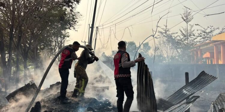 Satgas Preventif Operasi Bina Karuna Dofior 2026 Tangani Kebakaran di Klasaman