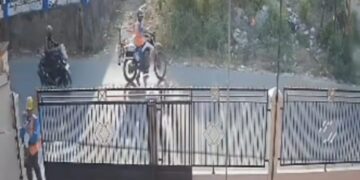 Selamatkan Balita di Pinggir Jalan, Petugas PLN Sorong Tuai Pujian Warga