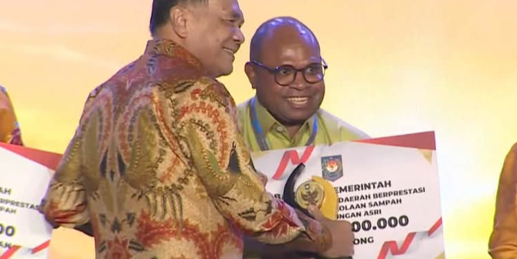 Kota Sorong Raih Terbaik Pertama Pengelolaan Sampah dan Lingkungan Asri